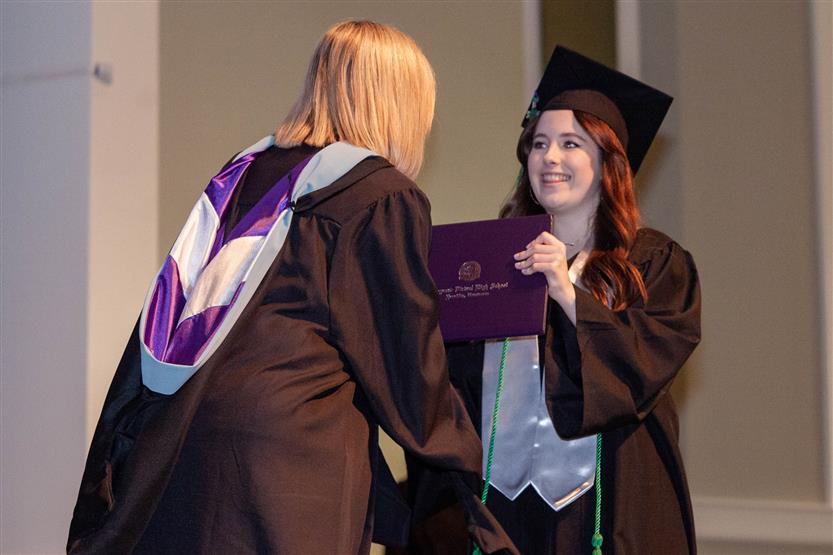 Seniors graduate from Vanguard Virtual High